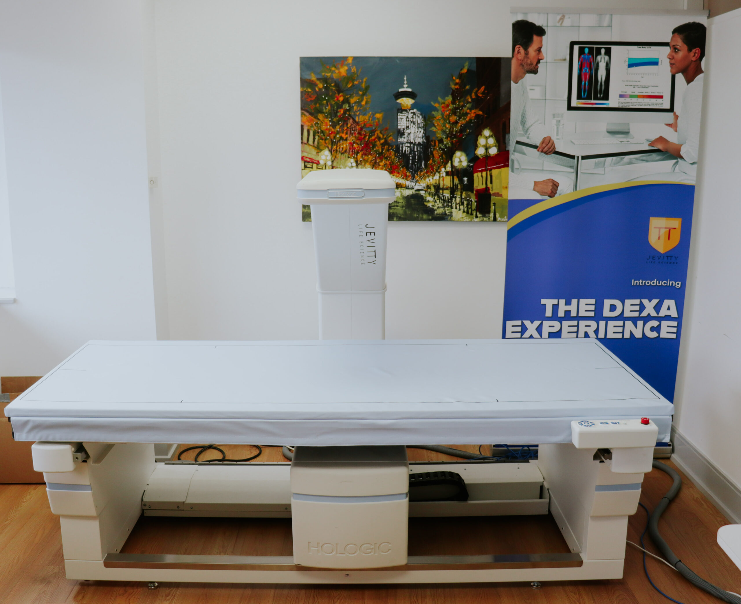 A x-ray machine on a table in a room.